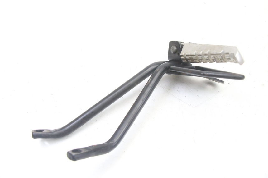 photo de REAR RIGHT FOOTREST MOUNT YAMAHA TZR 50 (2008 - 2016)