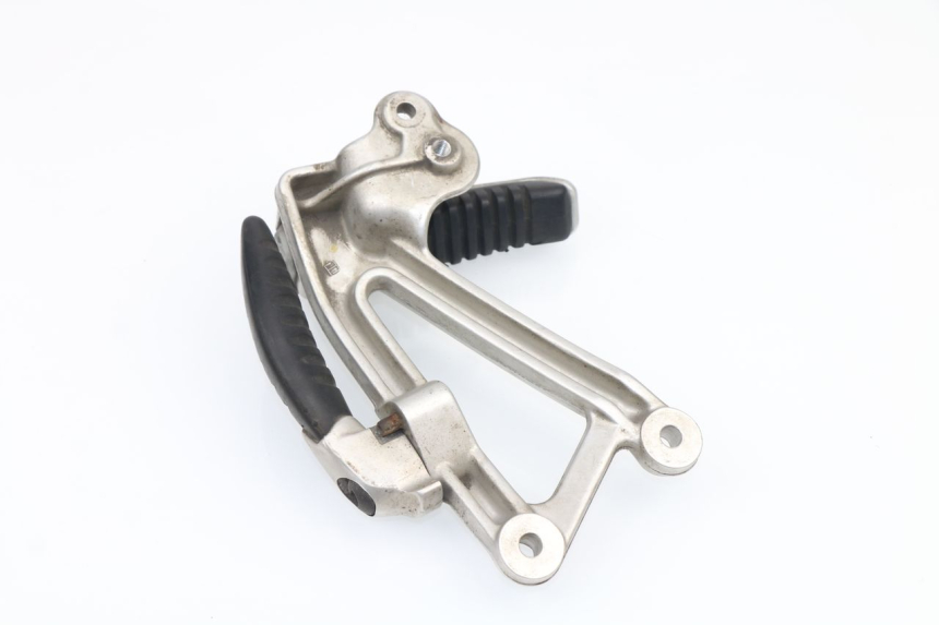 photo de REAR LEFT FOOTREST MOUNT DUCATI ST2 944 (1997 - 2003)