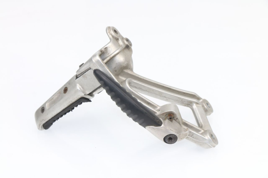 photo de REAR LEFT FOOTREST MOUNT DUCATI ST2 944 (1997 - 2003)
