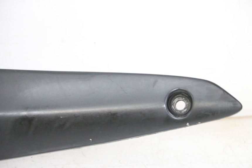 photo de REAR LEFT FOOTREST MOUNT GILERA NEXUS 300 (2008 - 2013)
