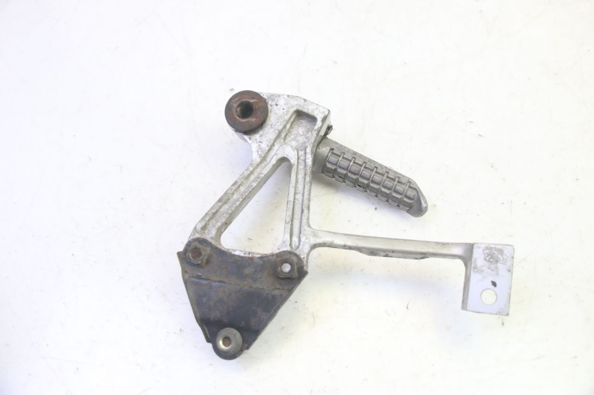 photo de LEFT REAR FOOTPEG BRACKET KAWASAKI GPX R WARBIRD 600 (1988 - 1993) - Fixing points details