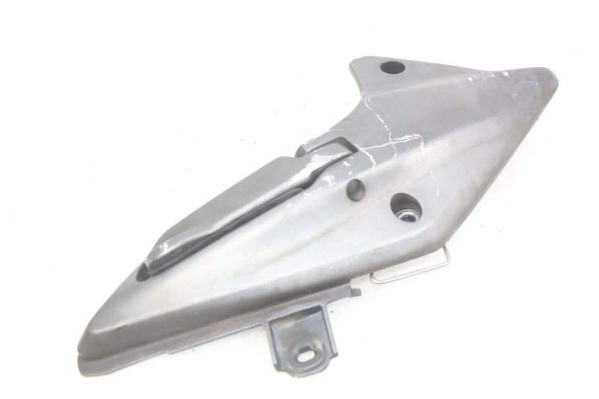 photo de LEFT REAR FOOTREST MOUNT HONDA FJS SILVERWING SILVER WING 400 (2009 - 2016)