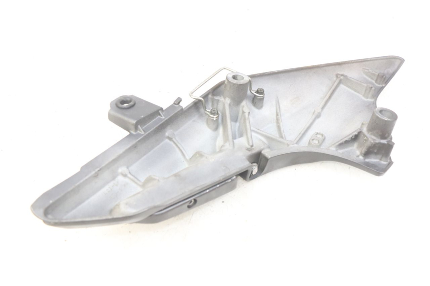 photo de LEFT REAR FOOTREST MOUNT HONDA FJS SILVERWING SILVER WING 400 (2009 - 2016)
