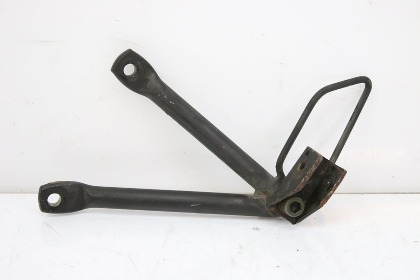 photo de LEFT REAR FOOTREST MOUNTING PLATE KEEWAY TX 50 (2008 - 2015)