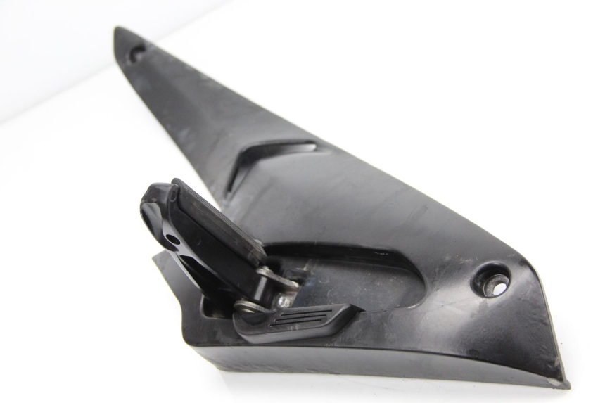photo de REAR LEFT FOOTREST BRACKET GILERA NEXUS 125 (2009 - 2013)