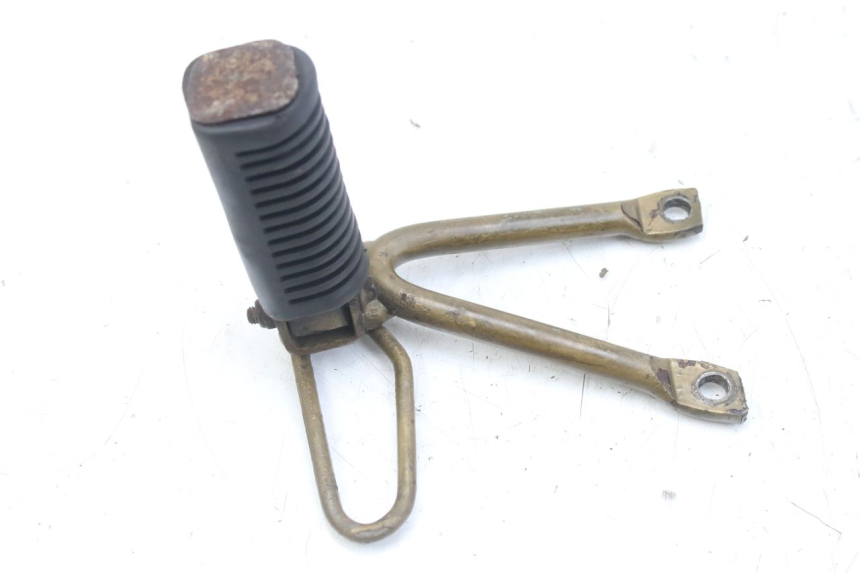 photo de LEFT REAR FOOTREST BRACKET SUZUKI SMX SUPERMOTARD 50 (1996 - 2001)