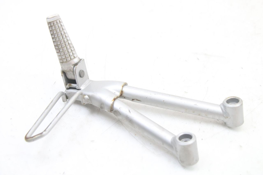 photo de LEFT REAR FOOTREST MOUNT SUZUKI GSF S BANDIT 600 (2000 - 2004)