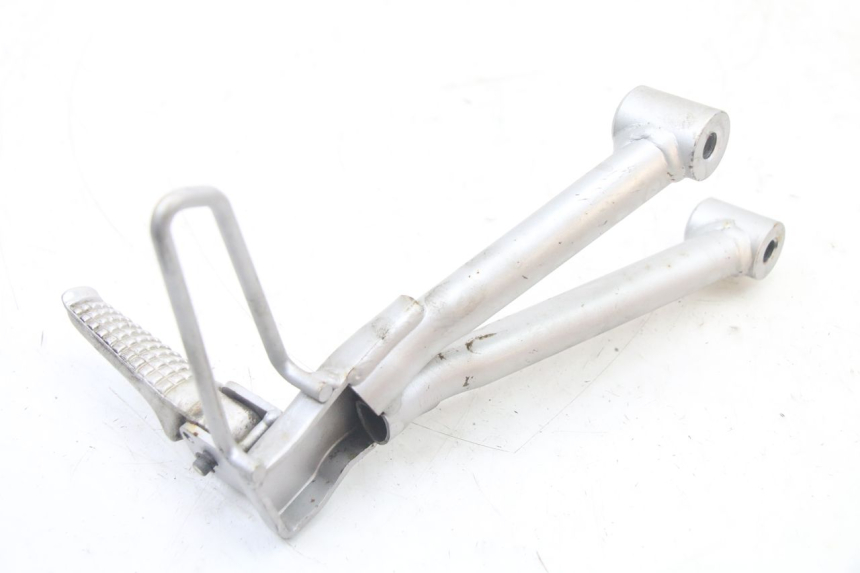 photo de LEFT REAR FOOTREST MOUNT SUZUKI GSF S BANDIT 600 (2000 - 2004)