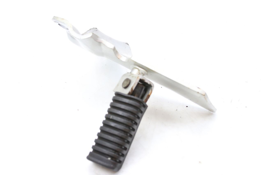 photo de LEFT REAR FOOTREST MOUNTING PLATE SYM HUSKY 125 (1999 - 2005)