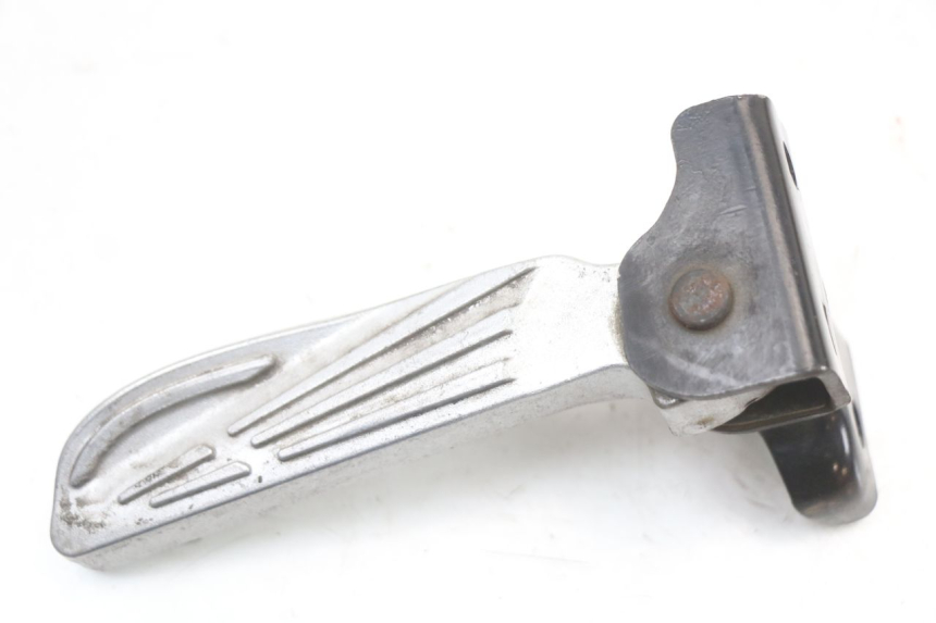 photo de REAR LEFT FOOTREST MOUNT PEUGEOT TWEET 125 (2018 - 2021)