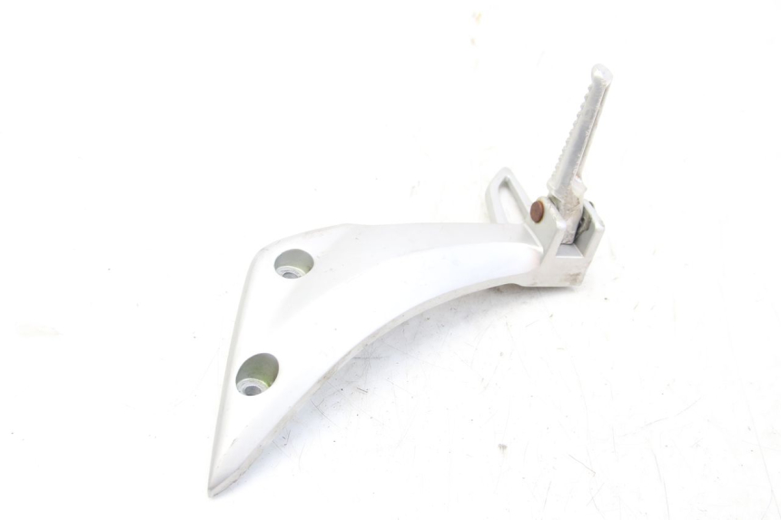 photo de REAR LEFT FOOTREST BRACKET HONDA VISION NSC R 50 (2013 - 2015)