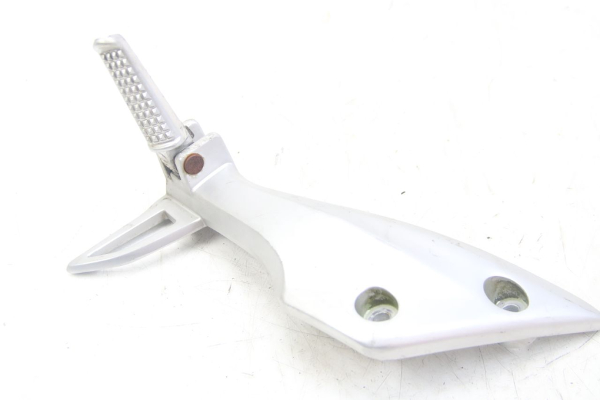 photo de REAR LEFT FOOTREST BRACKET HONDA VISION NSC R 50 (2013 - 2015)