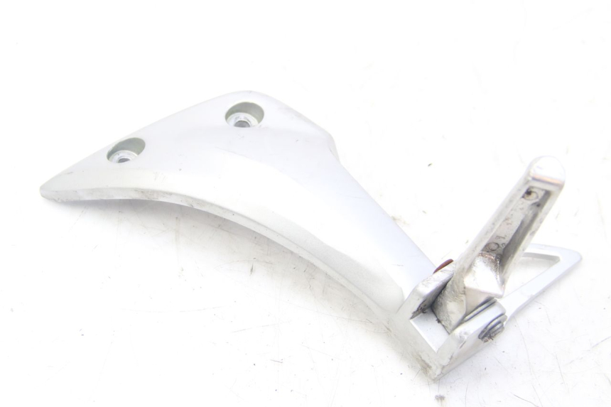 photo de REAR LEFT FOOTREST BRACKET HONDA VISION NSC R 50 (2013 - 2015)