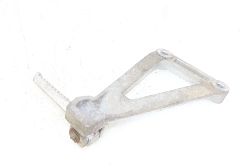 photo de LEFT REAR FOOTREST MOUNTING PLATE DAELIM VJ ROADWIN FI 125 (2008 - 2017)