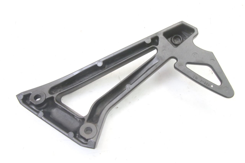 photo de REAR LEFT FOOTREST MOUNT YAMAHA FZ6 FAZER S2 600 (2007 - 2011)