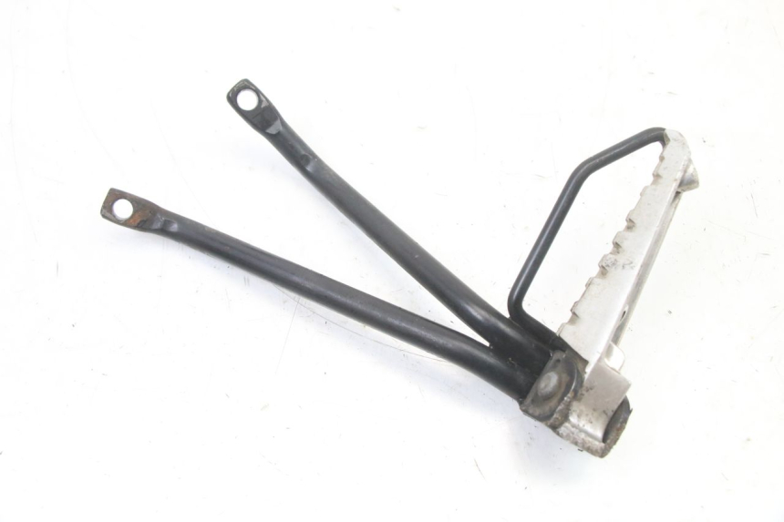 photo de REAR LEFT FOOTREST MOUNT YAMAHA TZR 50 (2008 - 2016)