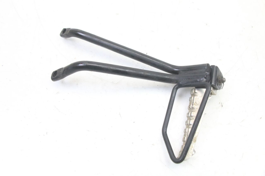 photo de REAR LEFT FOOTREST MOUNT YAMAHA TZR 50 (2008 - 2016)
