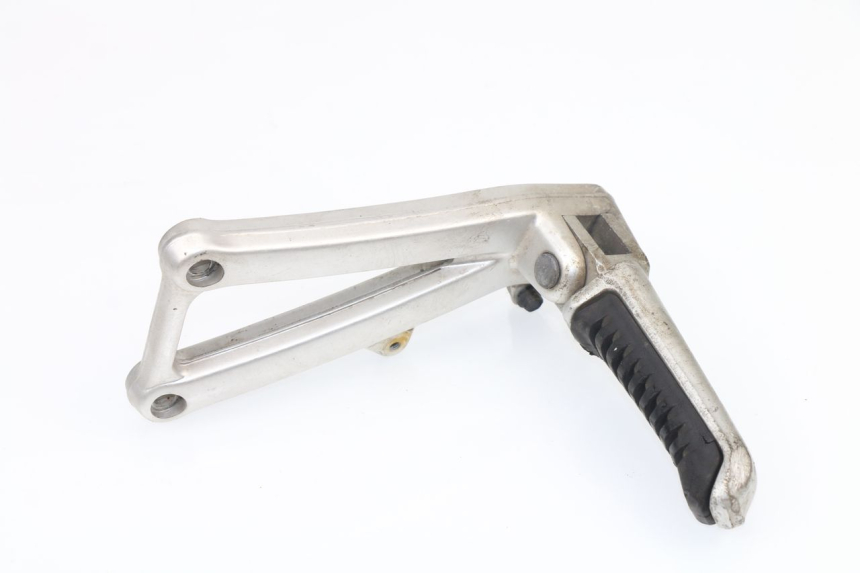 photo de FRONT RIGHT FOOTREST MOUNT DUCATI ST2 944 (1997 - 2003)