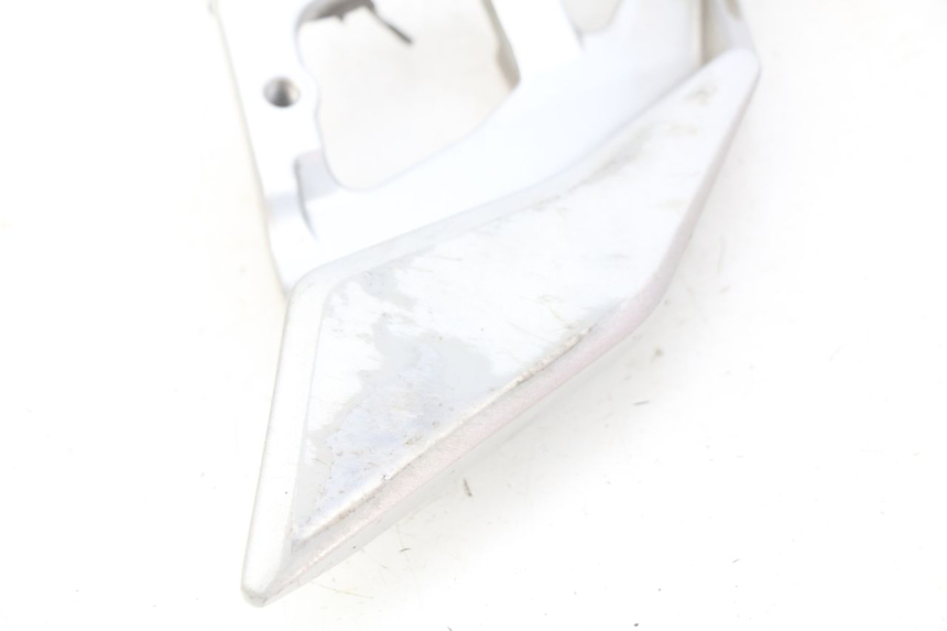 photo de RIGHT FRONT FOOTREST BRACKET YAMAHA FJR ABS 1300 (2016 - 2020)