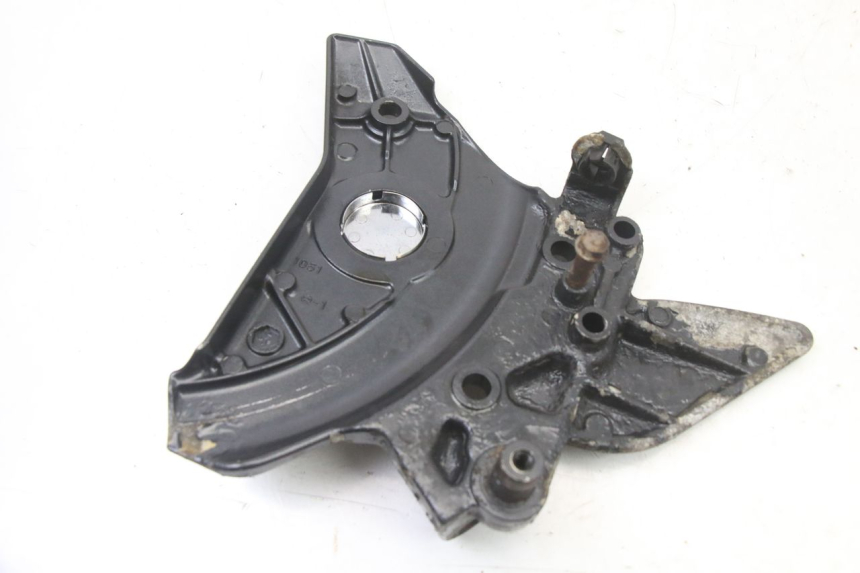 photo de FRONT RIGHT FOOTREST MOUNT KAWASAKI ZR7 ZR-7 S 750 (1999 - 2004)