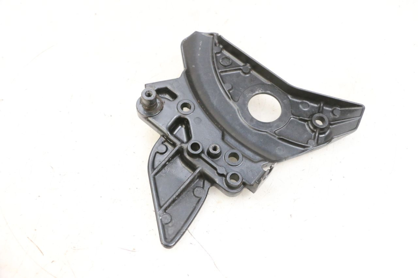 photo de FRONT RIGHT FOOTREST MOUNT KAWASAKI ZR 7 750 (1999 - 2001) - Zoom on usage condition