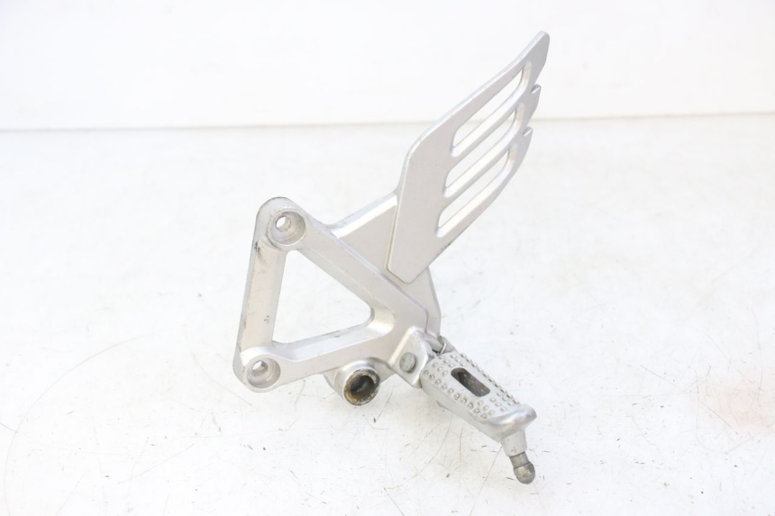 photo de FRONT LEFT FOOTREST MOUNT STAHO FH 50 (2018 - 2019)