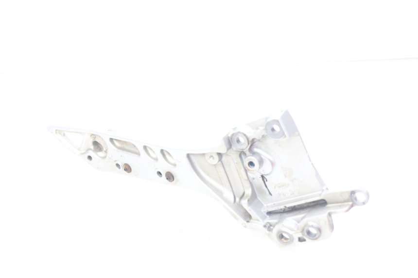 photo de LEFT FRONT FOOTREST BRACKET YAMAHA FJR ABS 1300 (2006 - 2012)