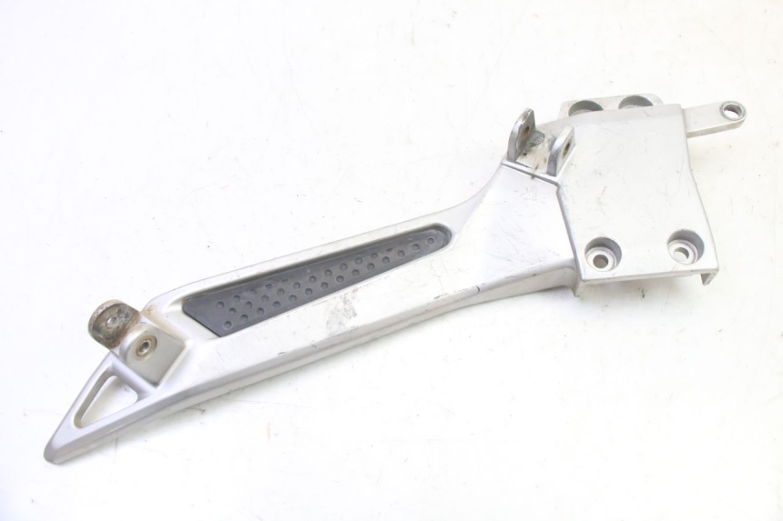 photo de LEFT FRONT FOOTREST BRACKET YAMAHA FJR ABS 1300 (2006 - 2012)