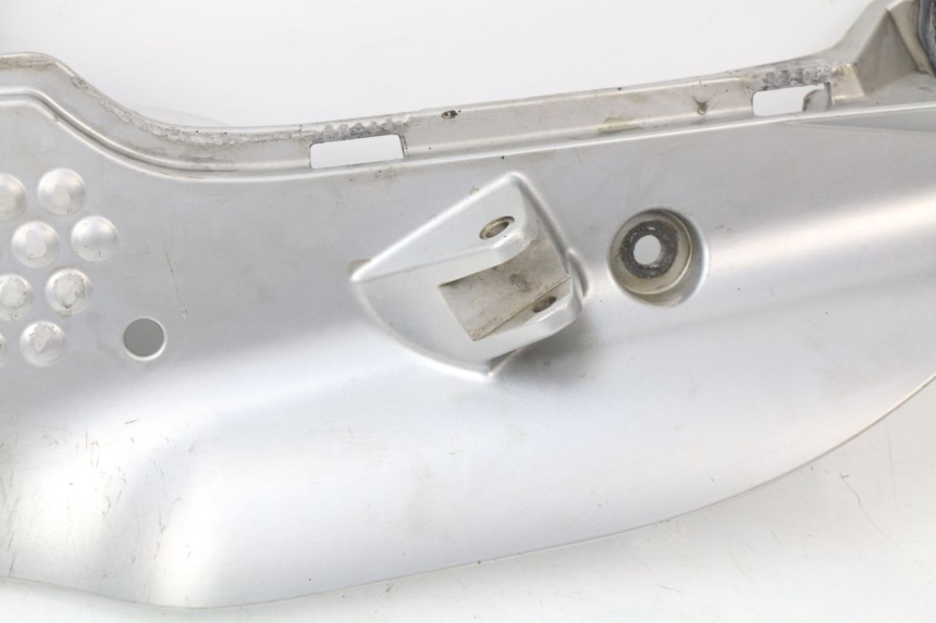 photo de FRONT LEFT FOOTREST MOUNT BMW R RT ABS 1150 (2000 - 2004)