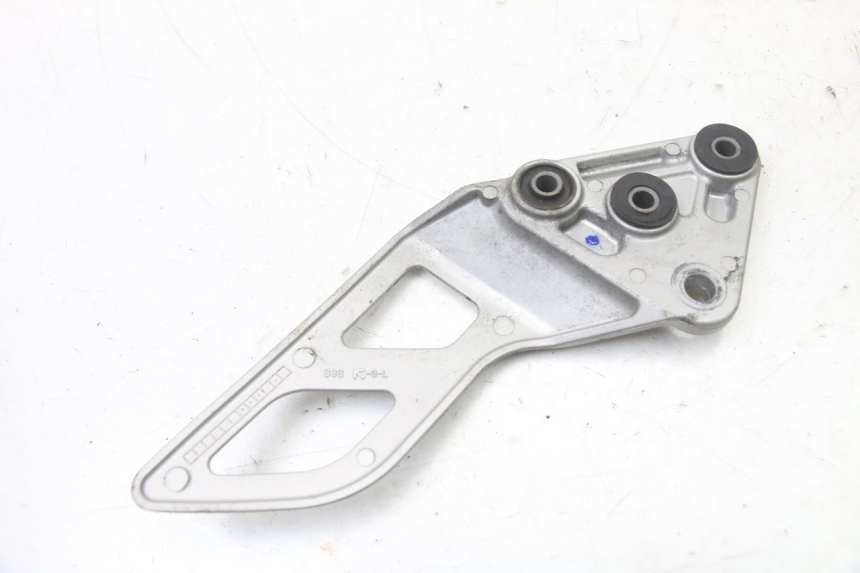 photo de FRONT LEFT FOOTREST MOUNT SUZUKI GSX F GSXF 650 (2007 - 2015)