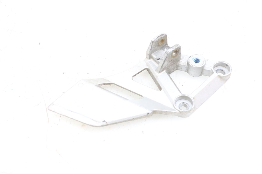 photo de LEFT FRONT FOOTREST BRACKET DAELIM VJ ROADWIN FI 125 (2008 - 2017) - Main view