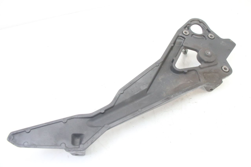photo de FRONT LEFT FOOTREST MOUNT YAMAHA XJ6 ABS 600 (2008 - 2016)