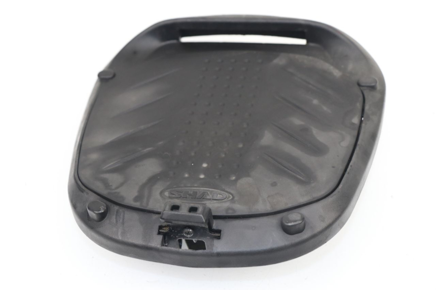 photo de PLATE TOP BOX PIAGGIO VESPA LX 2T 50 (2005 - 2013) - Main view
