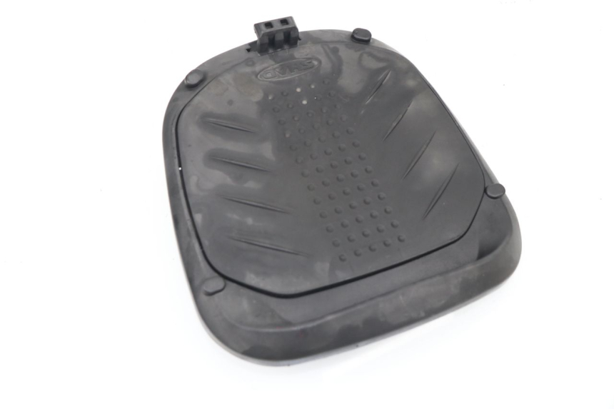 photo de PLATE TOP BOX PIAGGIO VESPA LX 2T 50 (2005 - 2013) - Zoom on usage condition