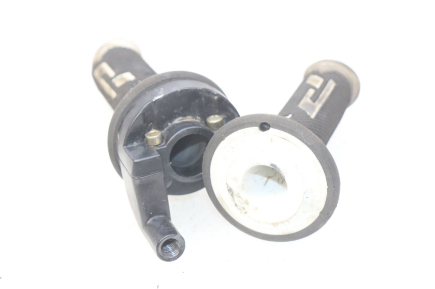 photo de THROTTLE GRIP APOLLO RFZ 125