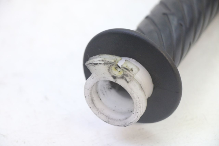 photo de THROTTLE GRIP SYM CROX 4T 50 (2016 - 2023)
