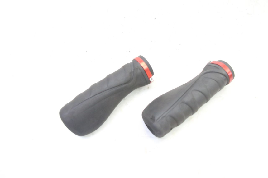 photo de THROTTLE GRIP URBANGLIDE E-CROSS PRO 1