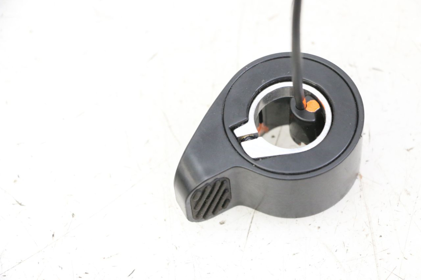 photo de THROTTLE GRIP SEGWAY NINEBOT E2 1