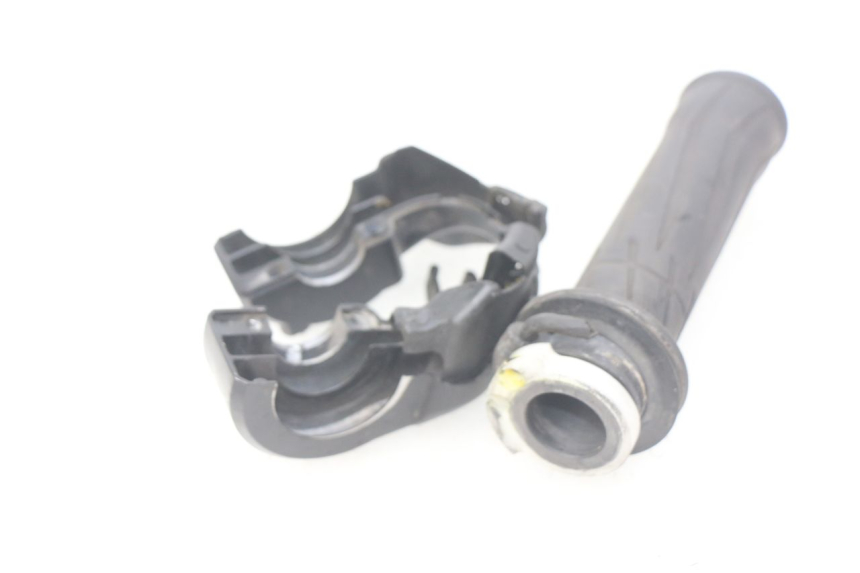 photo de THROTTLE GRIP YAMAHA FJR ABS 1300 (2006 - 2012)