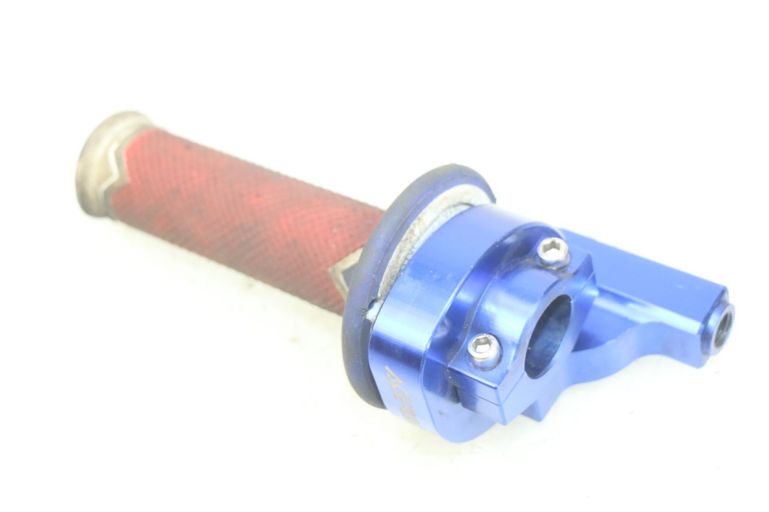 photo de THROTTLE GRIP HONDA CR 125 (1995 - 1997)
