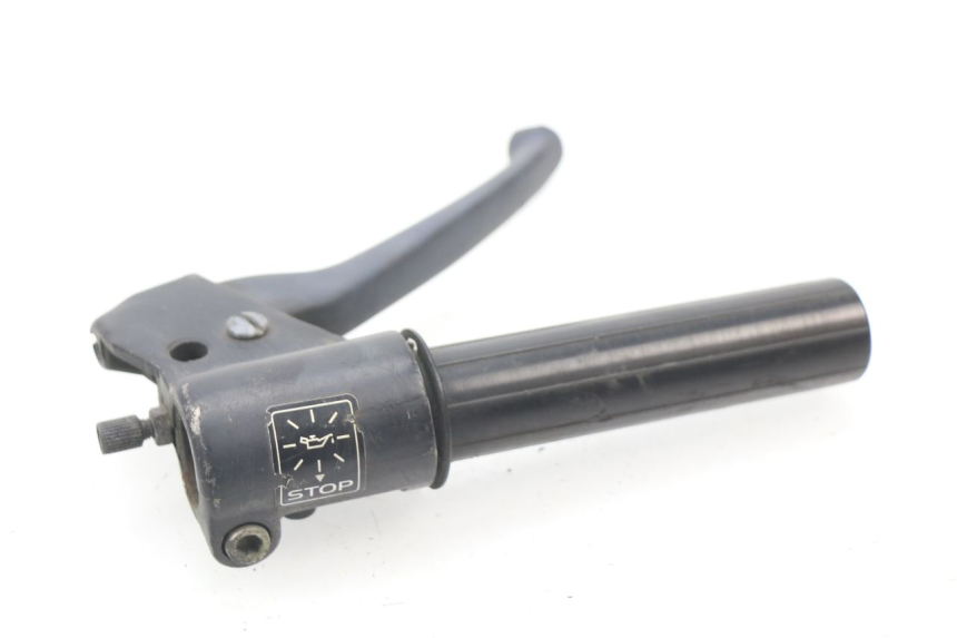 photo de THROTTLE GRIP PEUGEOT LUDIX ONE 50 (2005 - 2008) - Technical close-up