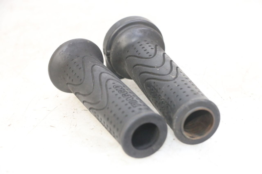 photo de THROTTLE GRIP PIAGGIO MP3 LT 300 (2010 - 2016)