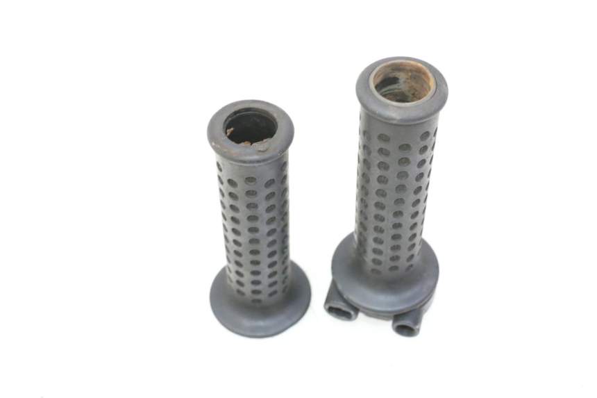 photo de THROTTLE GRIP PIAGGIO MP3 RL 250 (2007 - 2010)