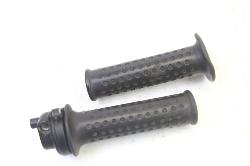 photo de THROTTLE GRIP PIAGGIO MP3 125 (2006 - 2014)