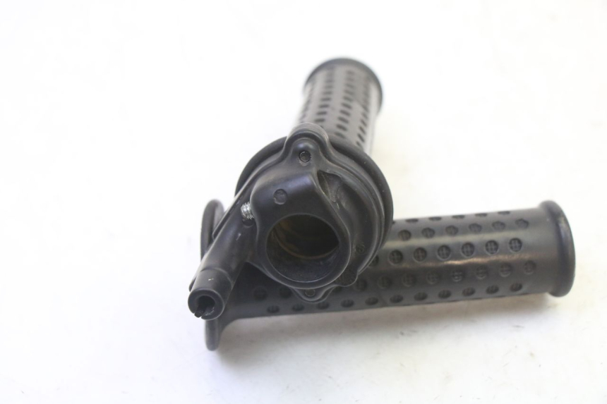 photo de THROTTLE GRIP PIAGGIO MP3 125 (2006 - 2014)