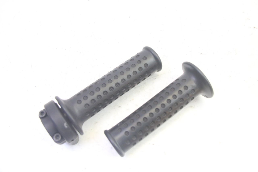 photo de THROTTLE GRIP PIAGGIO MP3 RL 250 (2006 - 2010) - Main view