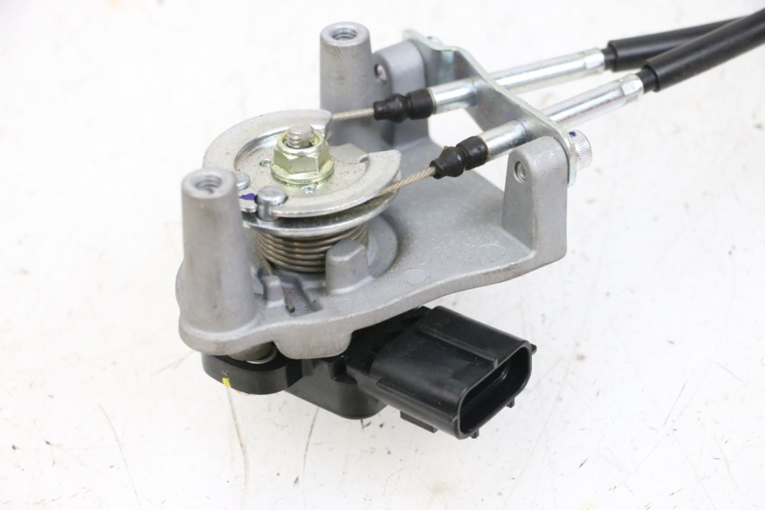 photo de THROTTLE GRIP YAMAHA NEO'S CORE 1 (2022 - 2026) - Additional view of the item