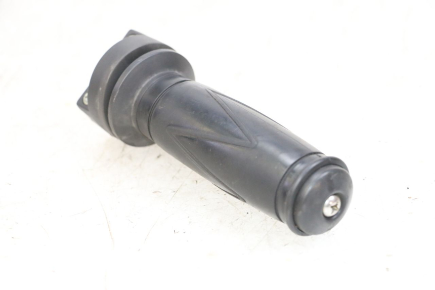 photo de THROTTLE GRIP JM MOTORS OLDIES GT 4T 50 (2018 - 2025) - Technical close-up