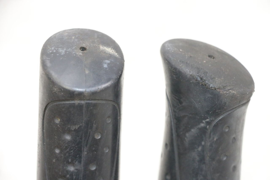 photo de THROTTLE GRIP SYM ORBIT 2 50 (2008 - 2014) - Component detail