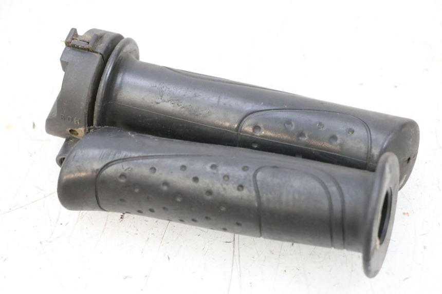 photo de THROTTLE GRIP SYM ORBIT 2 50 (2008 - 2014) - Product overview